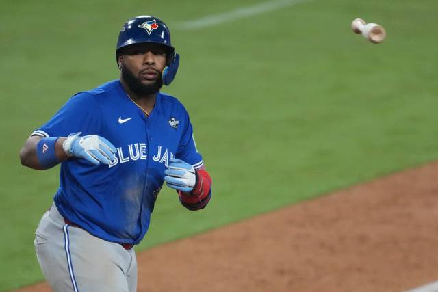 Dodgers Outlast Jays in 18-Inning Epic