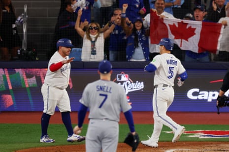 Blue Jays Unite Canada and American Fans