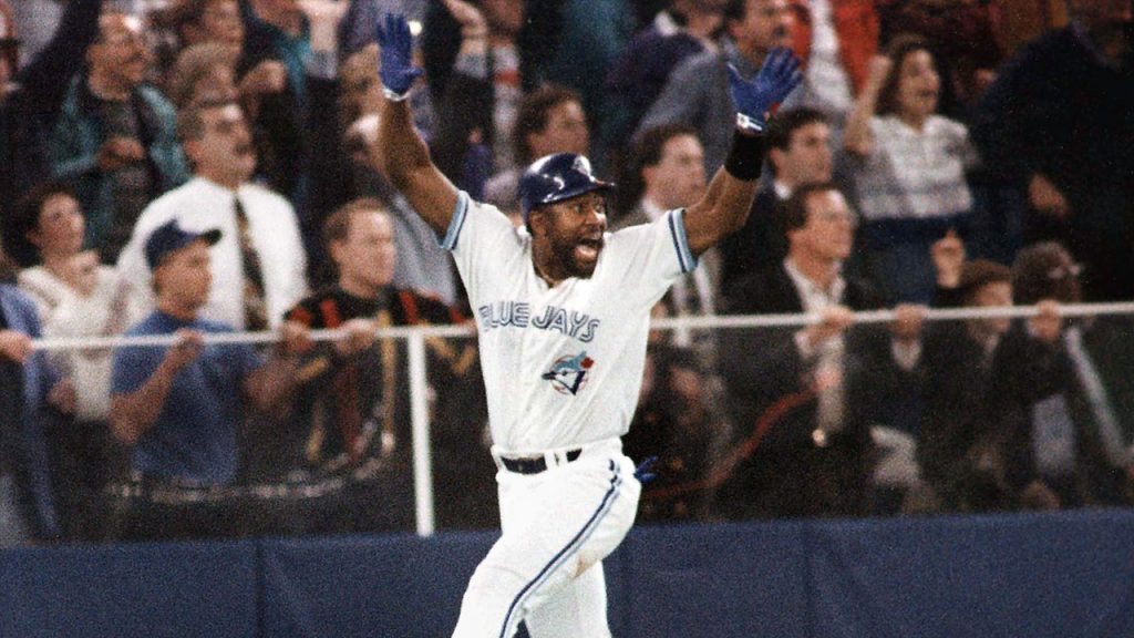 Blue Jays Immortalize Joe Carter with Statue